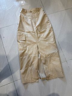 (Kategori: ) berada di . Dikirim oleh declutterss_ (ID iklan 1403506744, Gambar 1). Deskripsi: .