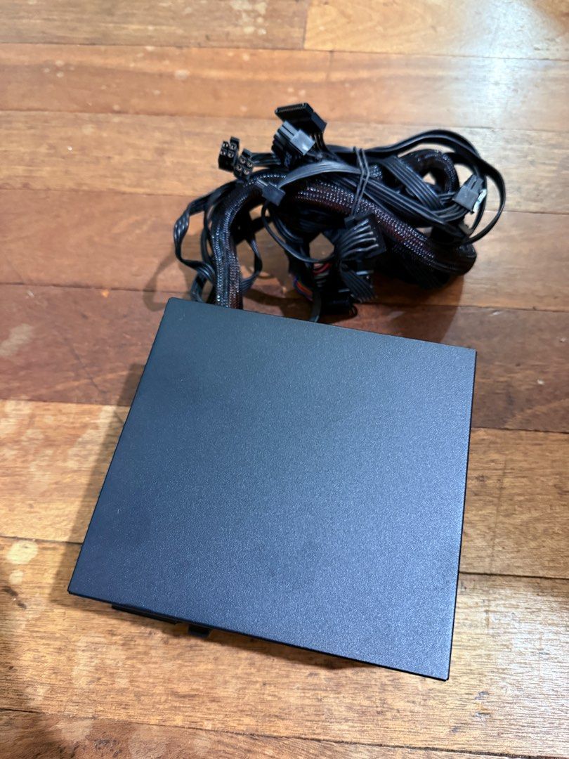Seasonic 520W Bronze Rated (Category: Desktops) located in San Pablo. Submitted by dtanne (Listing ID 1403588622, Image 3). Description: .