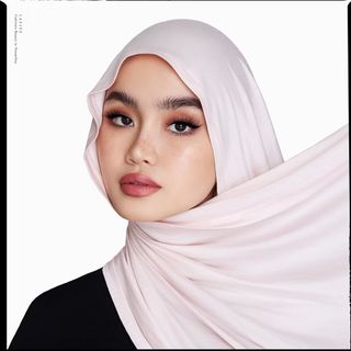 (Kategori: ) berada di . Dikirim oleh glamitup (ID iklan 1403437817, Gambar 1). Deskripsi: .