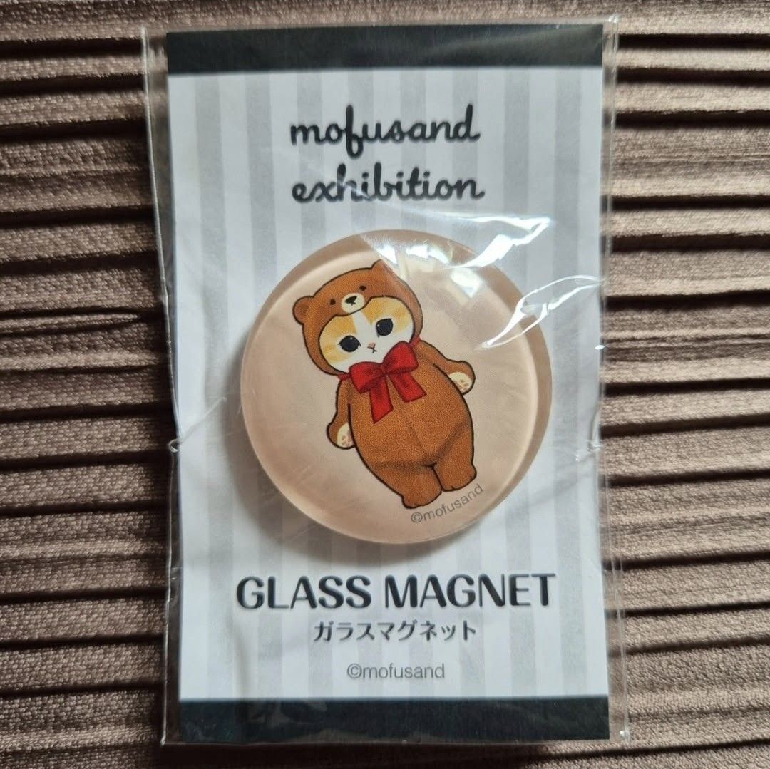 [Stand Mofu] Mofusand Exhibition Glass Magnet, Hobbies & Toys ...