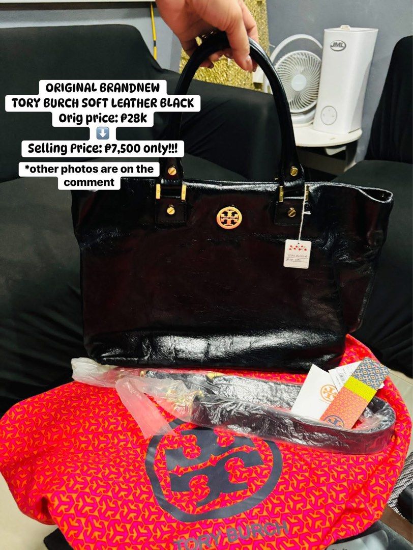 Tory Burch Soft Leather Black Handbag (Category: Luxury Bags & Wallets) located in Marilao. Submitted by 12forkeeps (Listing ID 1403603137, Image 1). Description: ORIGINAL BRANDNEW TORY BURCH SOFT LEATHER BLACK Orig price: ₱28k ⬇️ Selling Price: ₱7,500 only!!!.