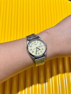(Category: ) located in . Submitted by wisetimepieces (Listing ID 1403526671, Image 1). Description: .