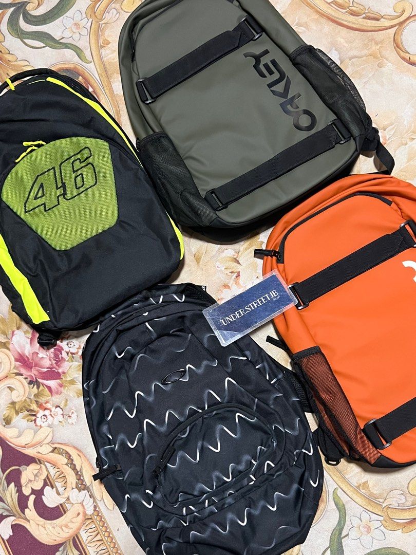 VR46 backpack (Category: Backpacks) located in Pasir Gudang. Submitted by khairullsani (Listing ID 1403483855, Image 2). Description: Ready stock VR46 backpack Size 32 L.