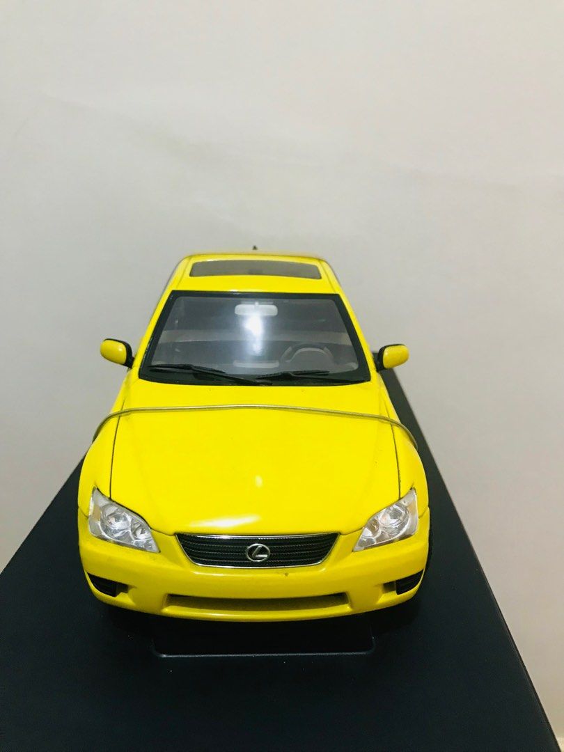 2000 Lexus IS300 1:18 Auto art (Category: Vehicle & Diecast Models) located in Quezon City. Submitted by regiegeorg77224 (Listing ID 1403719216, Image 1). Description: Rare Yellow Lexus IS300 1:18 Scale Full detail Brandnew with box QC area.