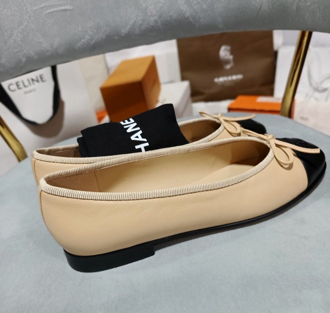 Authentic Chanel Ballet Flats (Category: Flats & Sandals) located in Itogon. Submitted by designerluxeshop (Listing ID 1403766480, Image 2). Description: Pre-owned Chanel ballet flats with authenticity document and dustbag size 36C, 💯% original, in good condition, shipping is free, message me if interested, delivery is by schedule discount is offered for cash buyer layaway is accepted 20% downpayment 80% balance payable up to 4-6months.