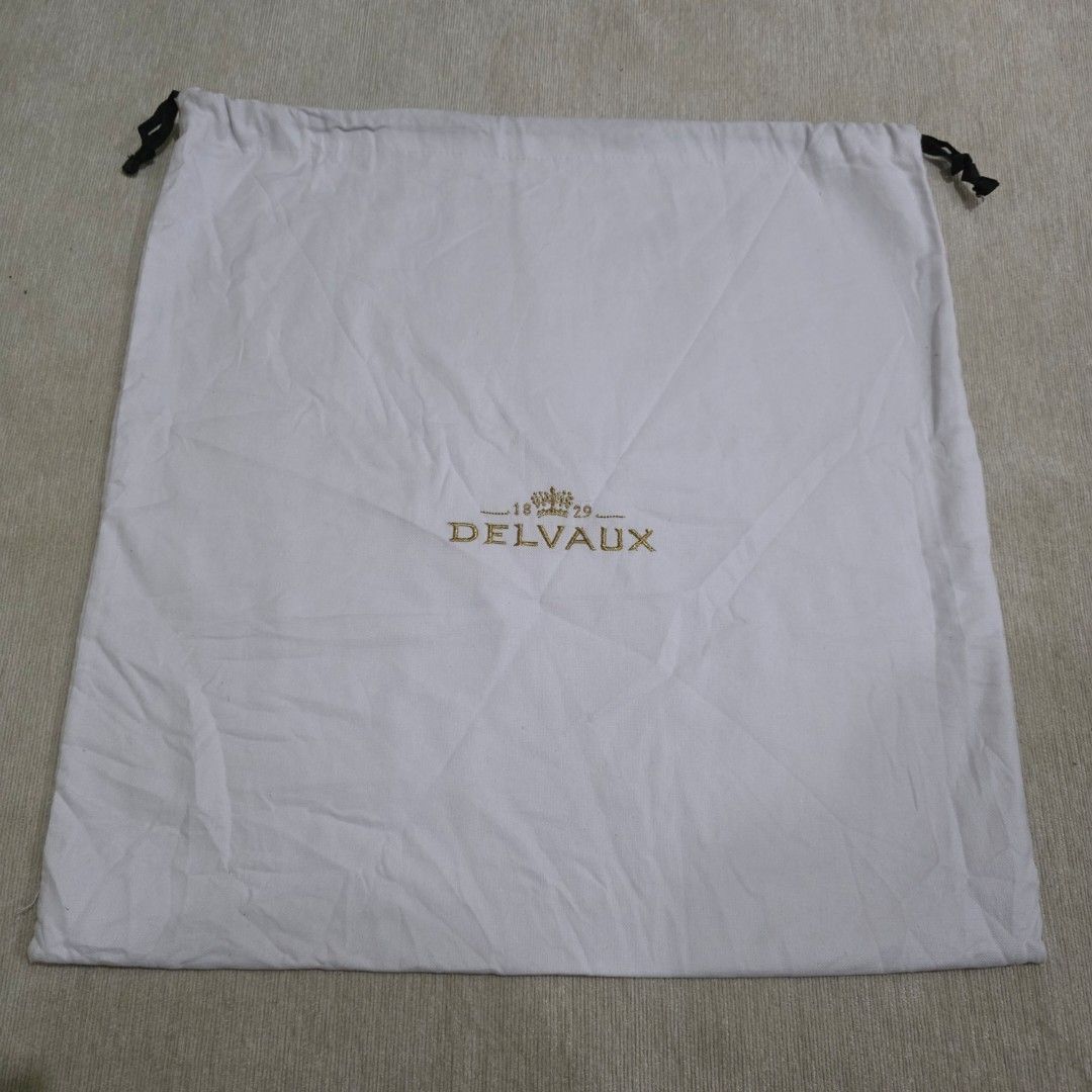 Authentic Delvaux Dust Bag 18x18 inches (Category: Cross-body Bags) located in Manila. Submitted by jfluxury.co (Listing ID 1403726236, Image 2). Description: excellent condition no flaws bought in Japan 🇯🇵 💯% Authentic. 😊 Money back guarantee. 😊 Clean and ready to use na.