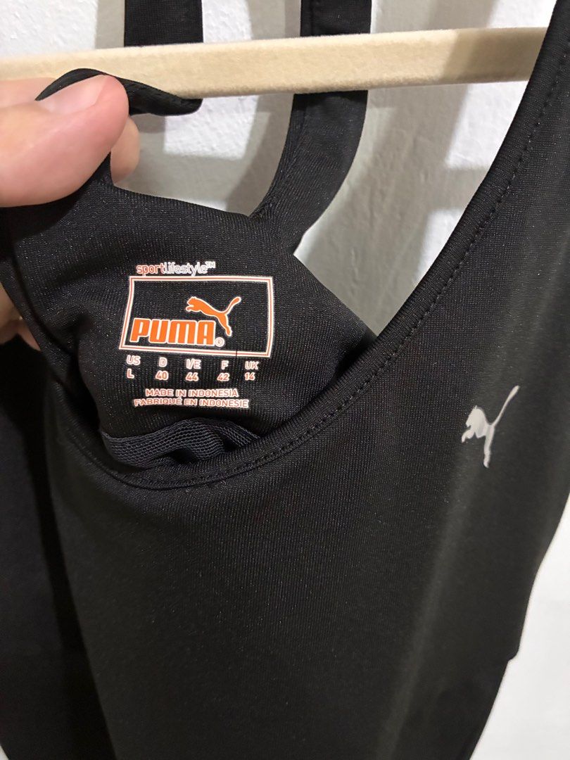 Authentic PUMA training/sports wear (Category: Activewear) located in San Fernando. Submitted by julieloops (Listing ID 1403628056, Image 2). Description: Canada Bought L on tag M-L body frame rfs: moving abroad, decluttering.