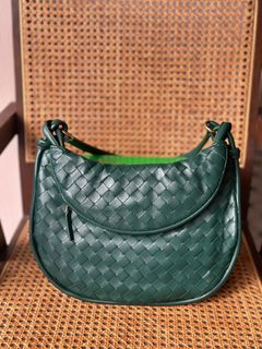 (Category: ) located in . Submitted by impulsive2shop (Listing ID 1403785751, Image 1). Description: .