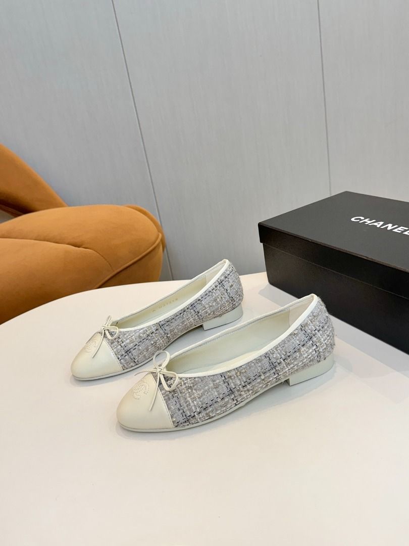 Chanel ballet flats (Category: Flats & Sandals) located in Las Pinas. Submitted by hanizkalai75592 (Listing ID 1403693683, Image 3). Description: .
