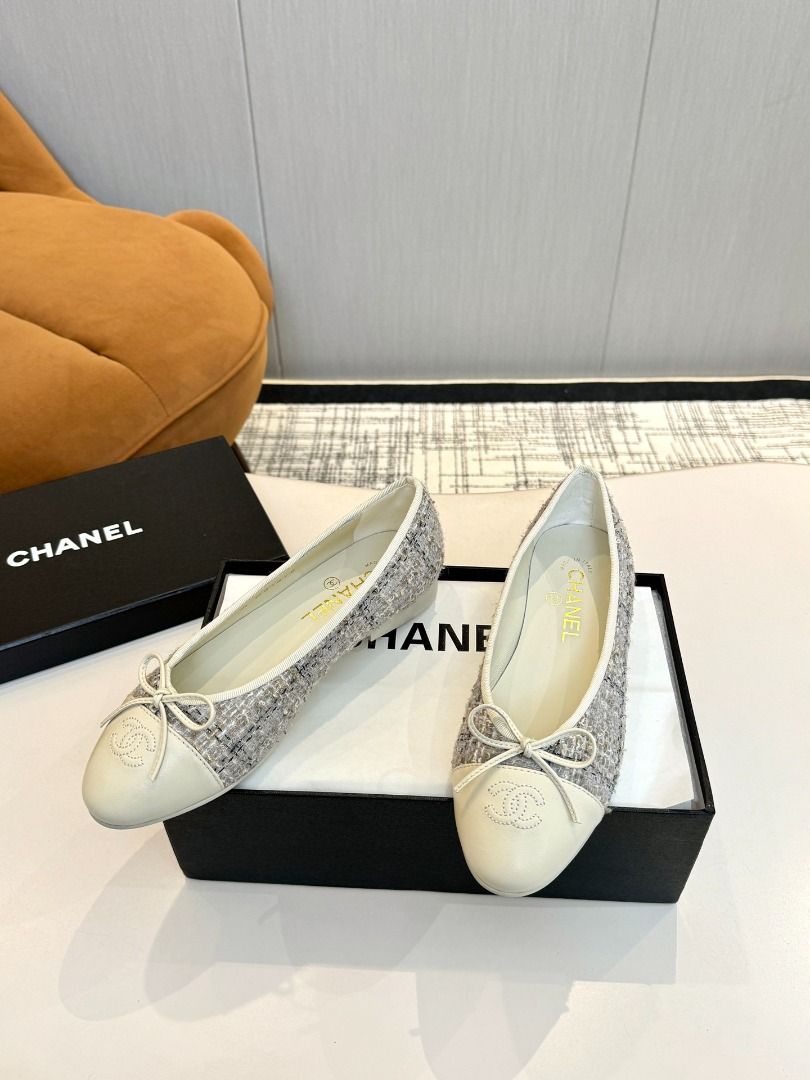Chanel ballet flats (Category: Flats & Sandals) located in Las Pinas. Submitted by hanizkalai75592 (Listing ID 1403693683, Image 2). Description: .