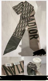 （分類：）位於 。 由 xgroomx 提交（商品編號 1403794254，圖片 1）。簡介： 。