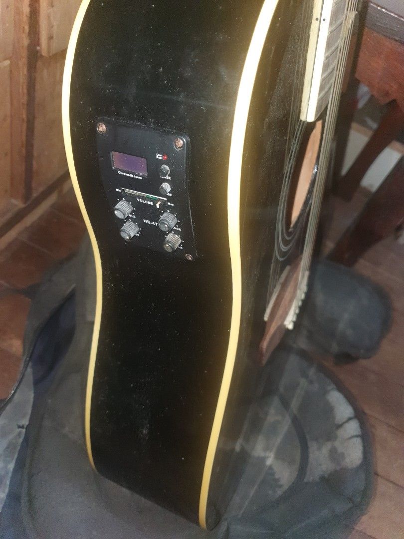Fernando acoustic guitar (Category: Musical Instruments) located in Quezon City. Submitted by collectionneursonline88 (Listing ID 1398891453, Image 2). Description: Fernando DG200ce bk prefer meetups to check personally Used item.check pictures for condition 📍 Item location : Balintawak Quezon City 🔄 Meetups Balintawak Camachile 7/11 📦 Shipping : Lalamove / Grab MetroManila GogoExpress outside Metro Manila 📥 Payment : cash on meetups Gcash Ba