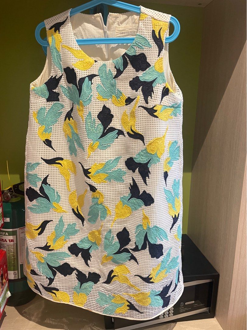 Floral Embroidered Dress (Category: Dresses) located in Manila. Submitted by anca.ph (Listing ID 1403807706, Image 1). Description: S-M Mode of Payment: BPI | BDO | Gcash Mode of Delivery: Lalamove | Grab Gogo Xpress or your preferred courier 🚚 📍Tondo, Manila.