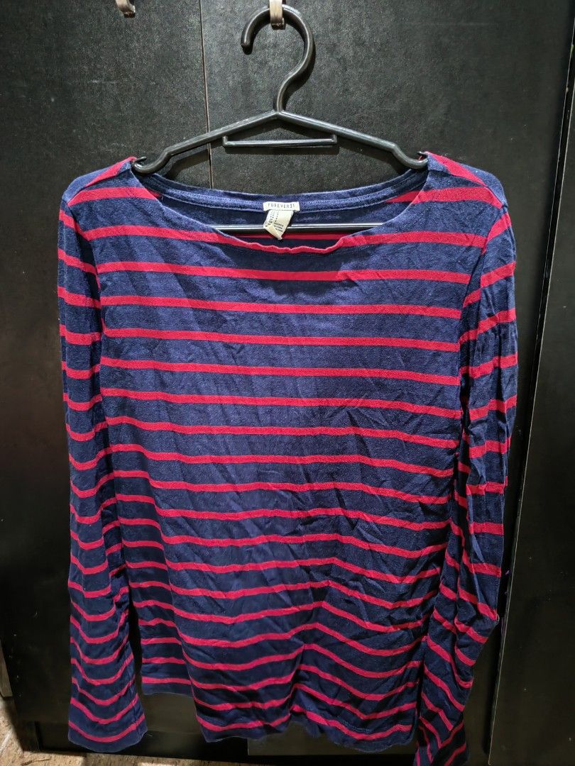 Forever 21 Striped Long Sleeve Top - Size S (Category: Longsleeves) located in Manila. Submitted by _thriftatbp (Listing ID 1403729375, Image 1). Description: Get for FREE if u purchase minimum of 750 from my listings - Forever 21 long sleeve top - Navy blue and red stripes - Round neckline - Size: Small (S) - US, CA, EU, UK, KR - Lightweight material - Perfect for layering.
