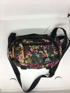 (Category: ) located in . Submitted by fashionaddict.ne (Listing ID 1403626362, Image 1). Description: .