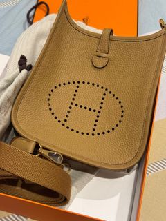 （分類：）位於 。 由 rollll1211 提交（商品編號 1403737603，圖片 1）。簡介： 。