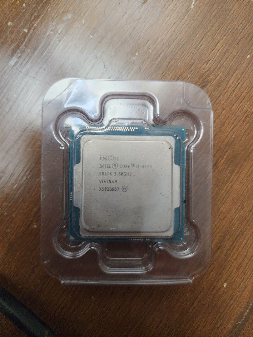 Intel Core i3-4130 CPU (Category: Computer Parts) located in Makati City. Submitted by jms051280 (Listing ID 1403704069, Image 1). Description: socket LGA 1150 i3-4160 3.60GHz 4th Gen 2 core 4 threads RFS: decluttering.