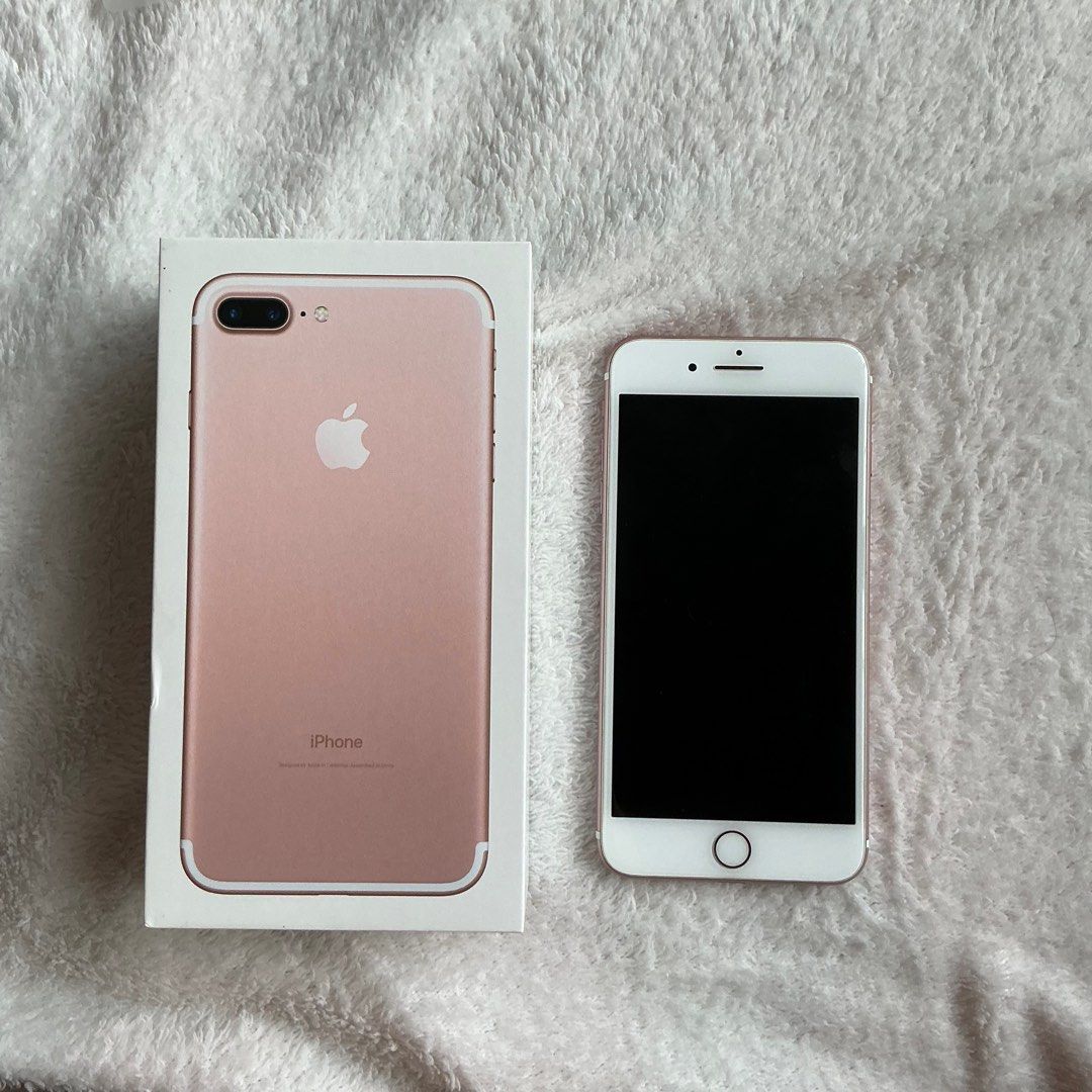 iPhone 7 Plus (Category: iPhone 7 Series) located in Bocaue. Submitted by decluttercsbroke (Listing ID 1403677647, Image 1). Description: iPhone 7 plus 32gb • RoseGold •4,500 •It was originally bought in PowerMac • No icloud issue •All working.