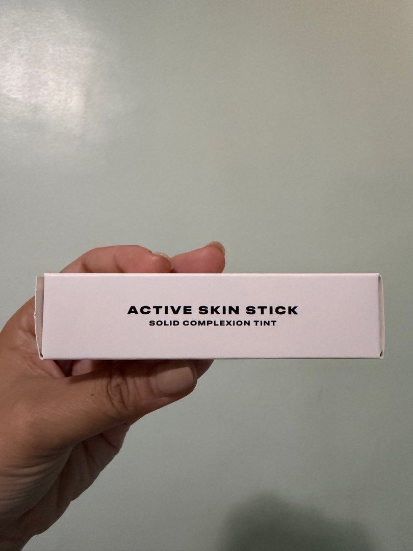 Issy Active Skin Stick SAND (Category: Makeup) located in Valenzuela. Submitted by cjdecluttersss (Listing ID 1403673001, Image 2). Description: LIssy Active Skin Stick SAND • USED ONCE (ordered via Tiktok, received yesterday) • NOT MATCH SA SKINTONE.