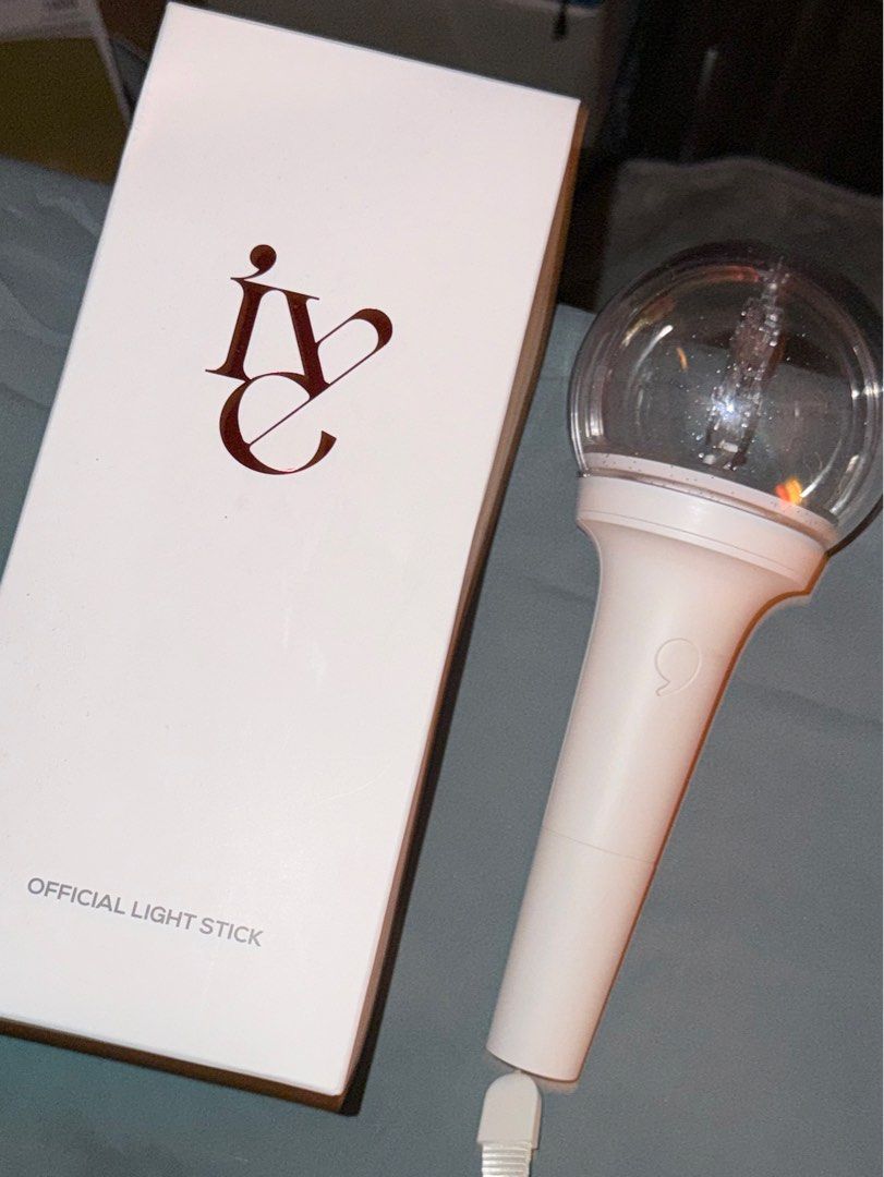 IVE official light stick (Category: Lighting) located in Pasig City. Submitted by araluvsu (Listing ID 1403727419, Image 1). Description: wts lfb ive v1 lightstick ₱650 (600 if payo) payo - (30% dp) 2 weeks dop onhand , good condi (used only once for their concert, checked and is still fully functional) ⠀⠀⌗ mop ; gcash ⠀⠀⌗ mod ; sdd (📍pasig), jnt, flash, lbc dm for more pics and vids, also have past transaction proof! 😊.