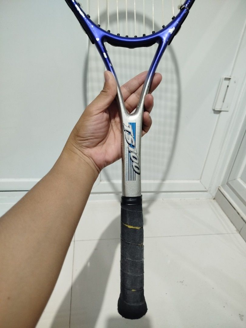 Loc Tennis Racket Japan Yonex TS 100 Tennis Racket, with crack pls see pictures 100pesos ...