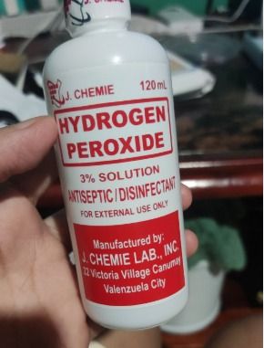 j.chemie HYDROGEN PEROXIDE 3% 120ML (Category: Medical Supplies & Tools) located in Quezon City. Submitted by andrea_dxs (Listing ID 1403621201, Image 1). Description: .