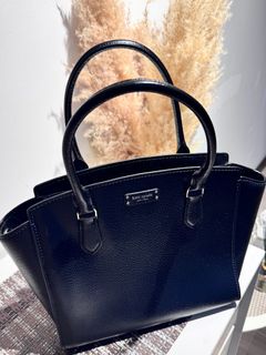 (Category: ) located in . Submitted by tsd_closet (Listing ID 1403719617, Image 1). Description: .