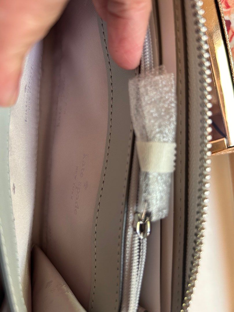 Kate Spade NY Glitter Continental Zip Wallet (Category: Luxury Bags & Wallets) located in Makati City. Submitted by hannahsstufff (Listing ID 1403673425, Image 3). Description: Authentic Kate Spade NY Glitter Continental Zip Wallet US-sourced Ideal for gifting, as it comes in a box Other wallet items in box are also available (see last photos) .