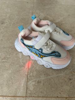 (Category: ) located in . Submitted by mirikomar (Listing ID 1403761775, Image 1). Description: .