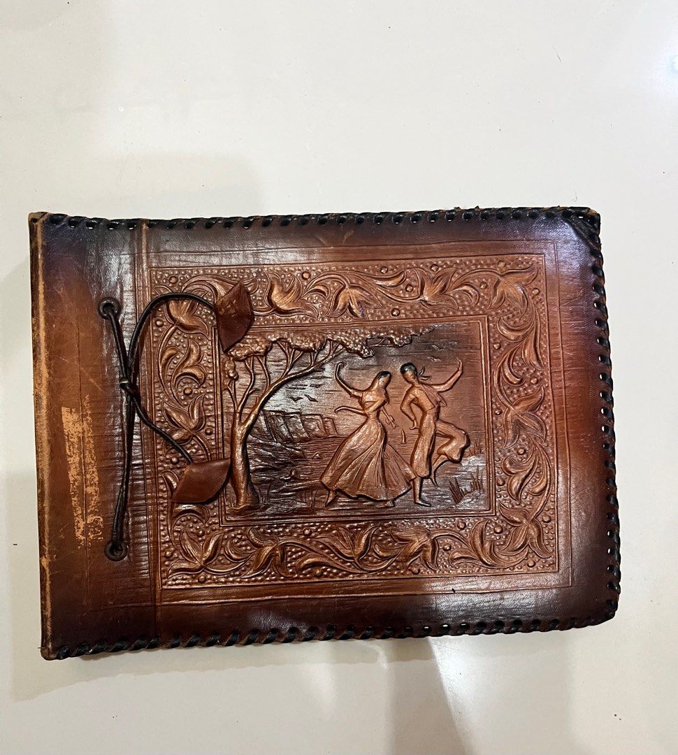 Leather Craft Scrapbook (Category: Craft Supplies & Tools) located in Quezon City. Submitted by cute_clothes_for_babies (Listing ID 1403652340, Image 1). Description: .