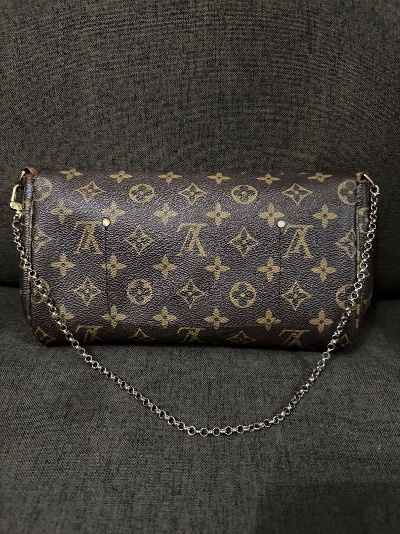 Louis Vuitton Favorite MM Bag (Category: Luxury Bags & Wallets) located in Pasig City. Submitted by armoire_deluxe (Listing ID 1403752167, Image 3). Description: Pre💕 item. In good condition..