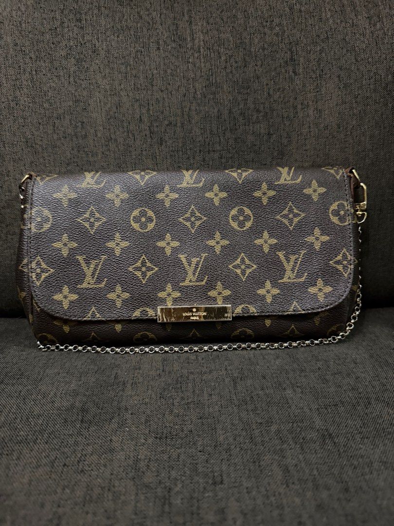 Louis Vuitton Favorite MM Bag (Category: Luxury Bags & Wallets) located in Pasig City. Submitted by armoire_deluxe (Listing ID 1403752167, Image 1). Description: Pre💕 item. In good condition..