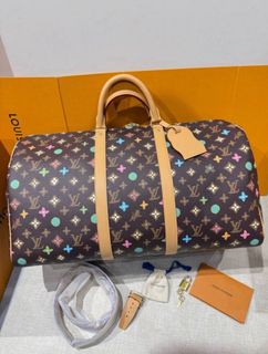 (Category: ) located in . Submitted by chicluxury (Listing ID 1403635575, Image 1). Description: .