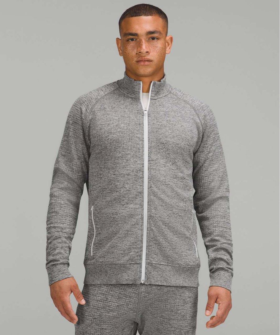 Lululemon Engineered Warmth Jacket Vapor medium (Category: Activewear) located in Iba. Submitted by xooperfindslb (Listing ID 1403759600, Image 1). Description: Lululemon Engineered Warmth Jacket Vapor / Gull Grey / Black Dot size medium Super ganda quality nito Like new pa Semi cut tag lang wash tag 10/10 condition Verified code authentic Original price : $ 168 or almost 10k.