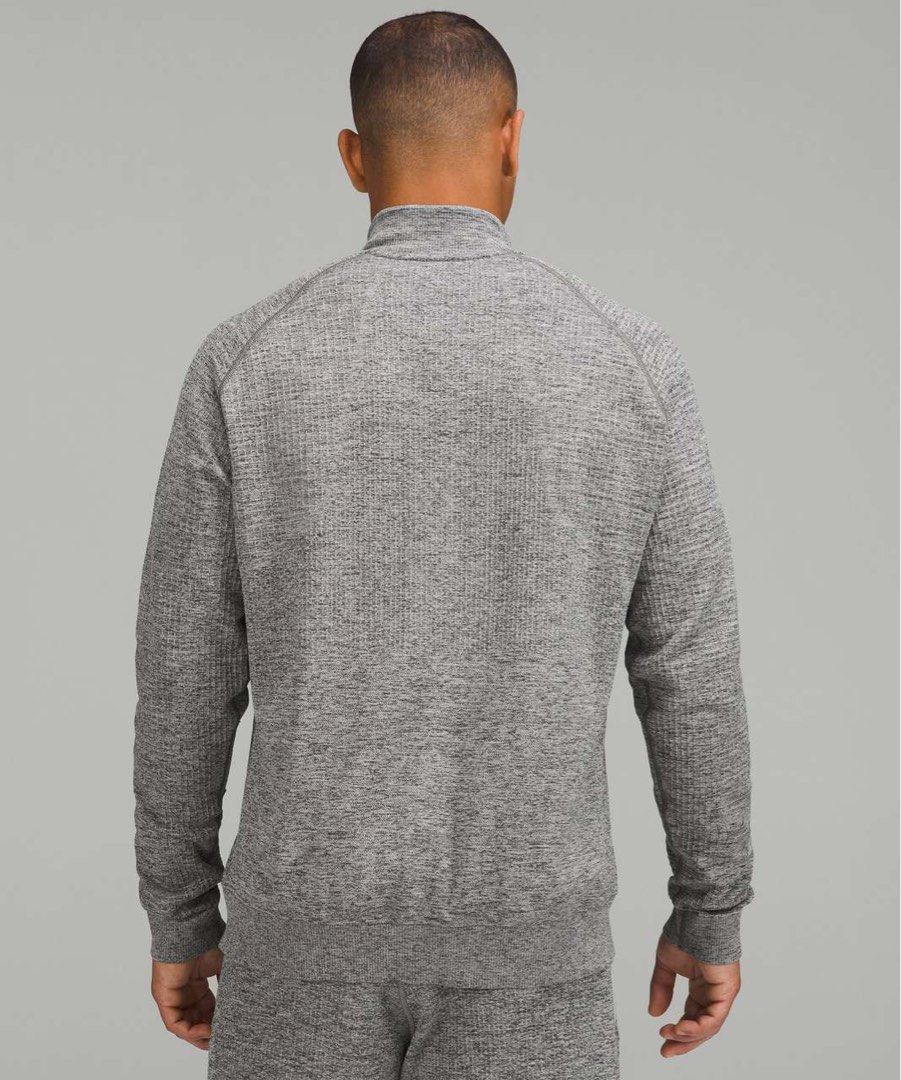 Lululemon Engineered Warmth Jacket Vapor medium (Category: Activewear) located in Iba. Submitted by xooperfindslb (Listing ID 1403759600, Image 2). Description: Lululemon Engineered Warmth Jacket Vapor / Gull Grey / Black Dot size medium Super ganda quality nito Like new pa Semi cut tag lang wash tag 10/10 condition Verified code authentic Original price : $ 168 or almost 10k.
