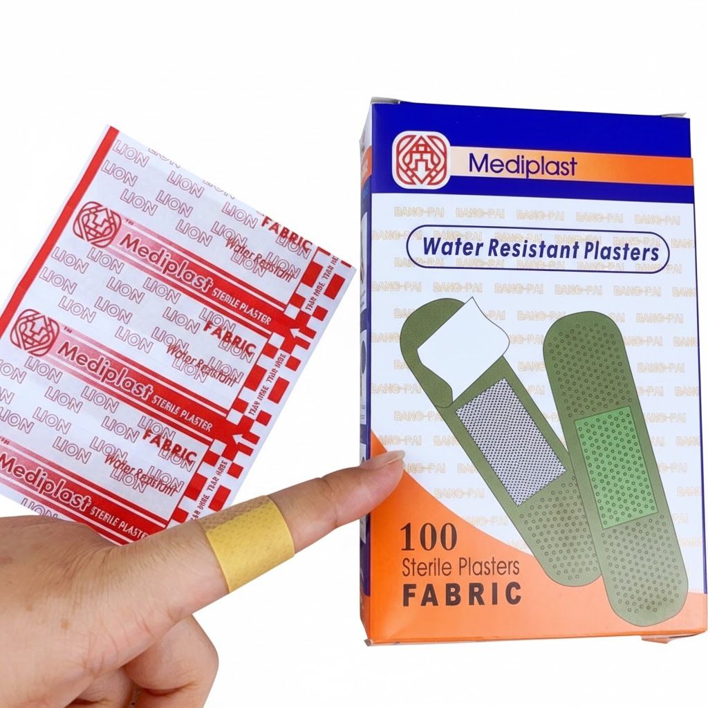 MEDIPLAST BAND AID 100'S (Category: Medical Supplies & Tools) located in Quezon City. Submitted by zyra26 (Listing ID 1403695418, Image 1). Description: .