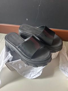 (Category: ) located in . Submitted by lys0202 (Listing ID 1364788071, Image 1). Description: .