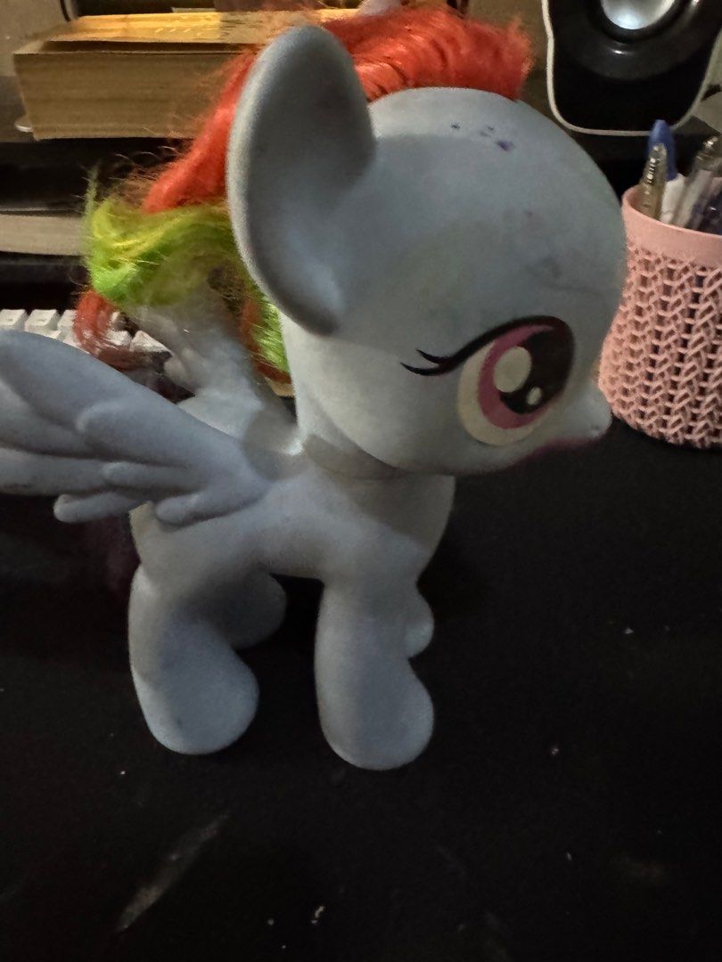 My Little Pony Figures (Category: Figurines & Statues) located in Paranaque City. Submitted by ledzai (Listing ID 1403743389, Image 3). Description: .
