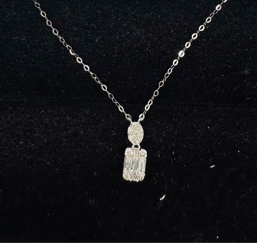 Natural diamond necklace (Category: Necklaces) located in Pasig City. Submitted by redmann (Listing ID 1403689762, Image 3). Description: Round Brilliant Cut Baguette Cut 0.25 carat Natural Diamond DIA White / yellow Gold setting With certificate Arcovia Pasig.