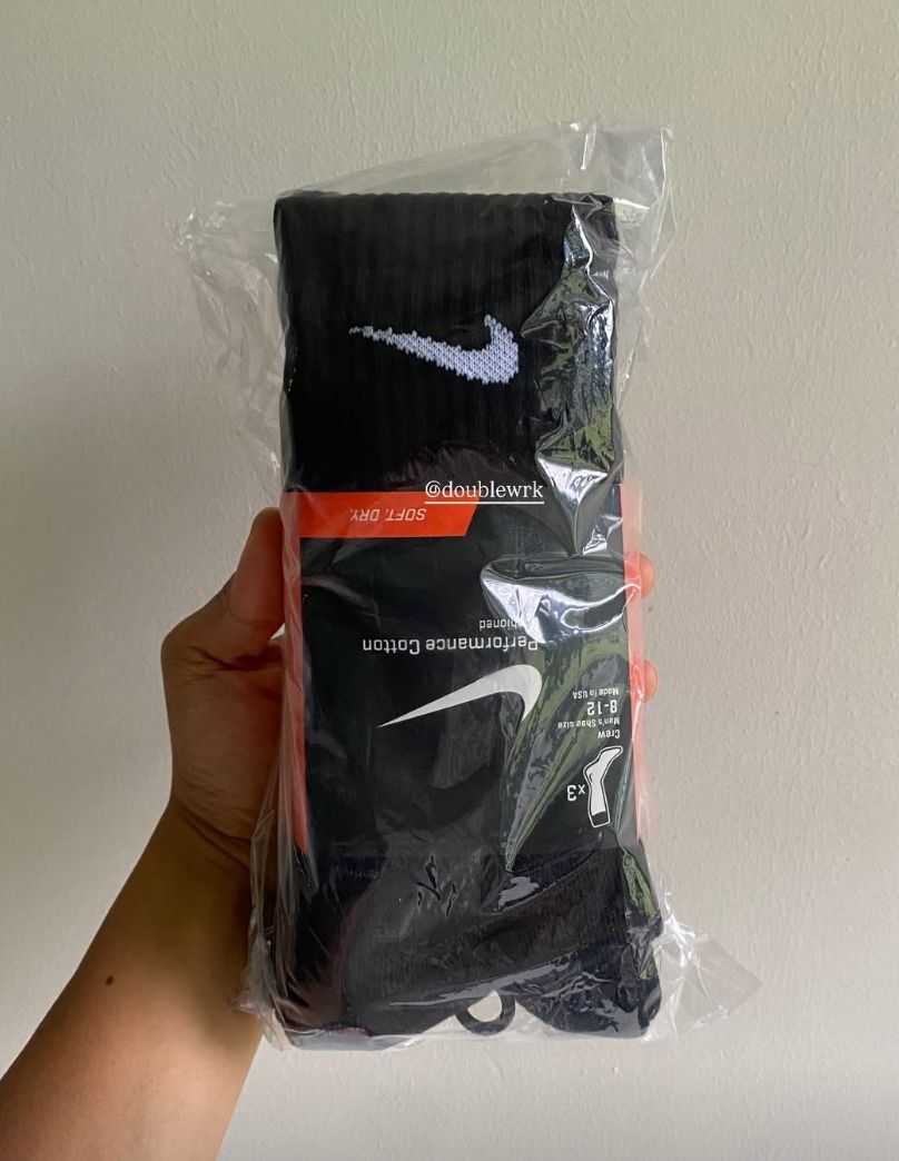 Nike High Socks Black (3 pairs) (Category: Activewear) located in Quezon City. Submitted by doublewrk (Listing ID 1403734492, Image 1). Description: 3 pairs for only ₱450 📍QC.