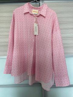 (Category: ) located in . Submitted by anclearingwardrobe (Listing ID 1403655820, Image 1). Description: .