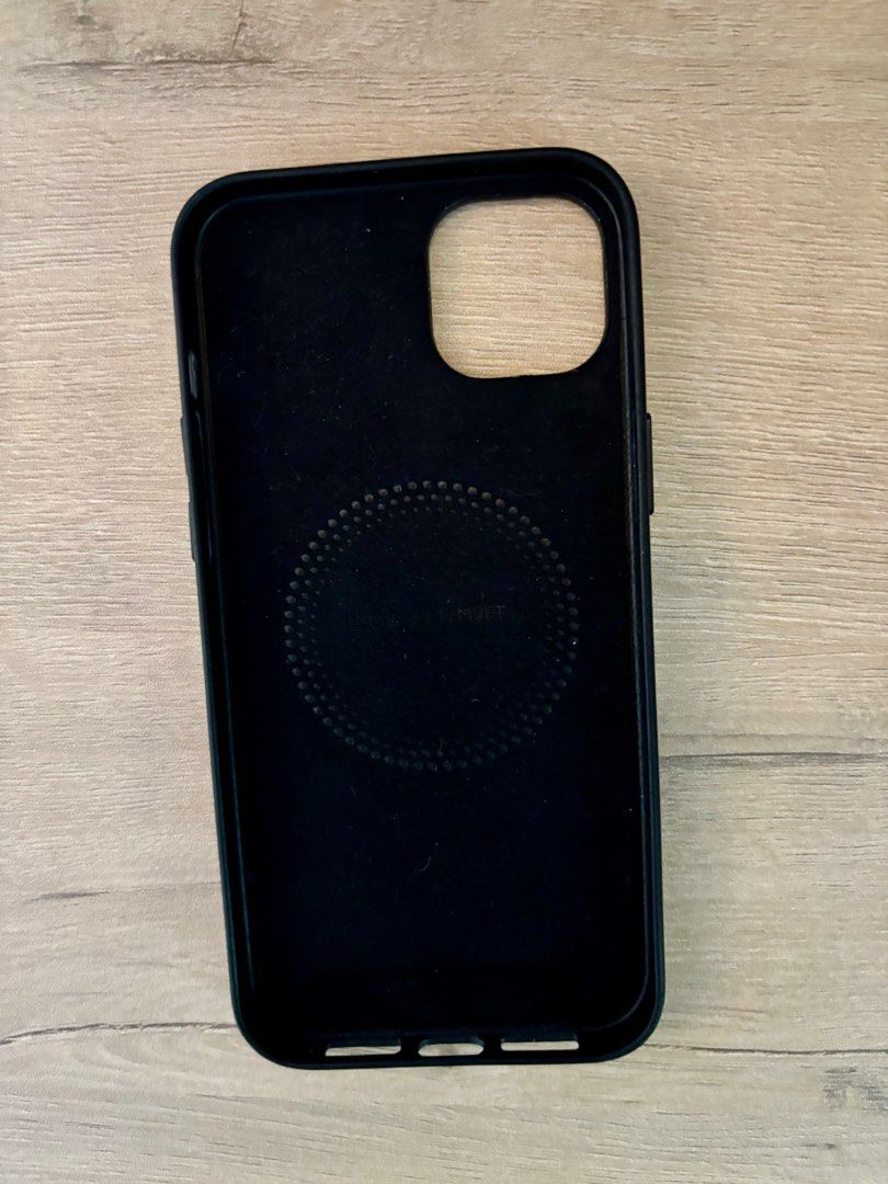 Original Moft Case - iPhone 15 plus (Category: Cases & Sleeves) located in Manila. Submitted by _danica31 (Listing ID 1403776568, Image 2). Description: Bought it for 2k Rfs: declutterring. .