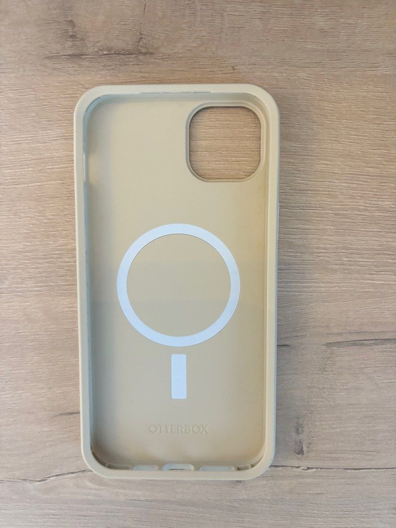 Otterbox Case 15 plus (Category: Cases & Sleeves) located in Manila. Submitted by _danica31 (Listing ID 1403775842, Image 2). Description: Original Otterbox case for 15/14 plus. Rfs: declutterring. .