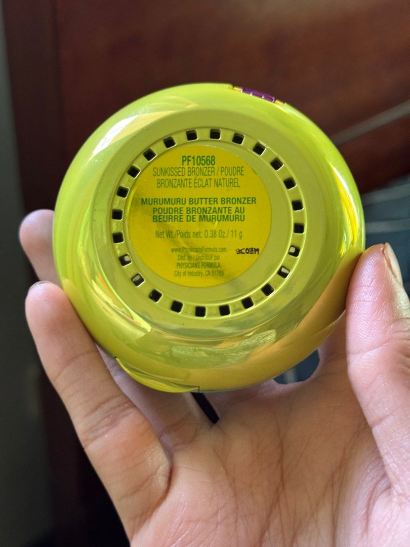 Physicians Formula Butter Bronzer sun-kissed bronzer (Category: Makeup) located in Pasig City. Submitted by beautyloversph (Listing ID 1402592385, Image 3). Description: Will sanitize and reclean container prior to shipping - Physicians Formula Butter Bronzer (used) transferred on a container, design compact due to it cracking kaya transferred sa container nlng Para di mag kalat (only products that remain inside the container ) - Both items are p