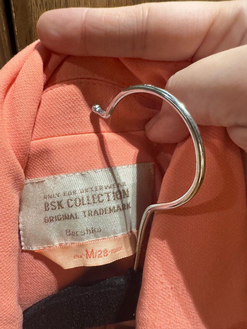 Pink Blazer (Category: Coats, Jackets and Outerwear) located in Las Pinas. Submitted by jadrie (Listing ID 1403641149, Image 3). Description: .