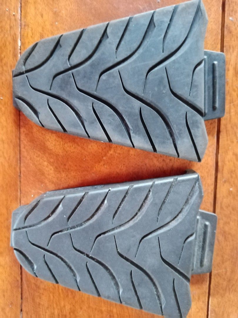 Shimano Cleat /Sole Covers (Category: Bicycles) located in San Fernando. Submitted by nerosales (Listing ID 1403689879, Image 2). Description: Shimano Cleat / Sole Covers Road and MTB 200 pesos per PAIR SM City Pampanga Shipping :J&T Payment : Gcash NO COD / NO COP.