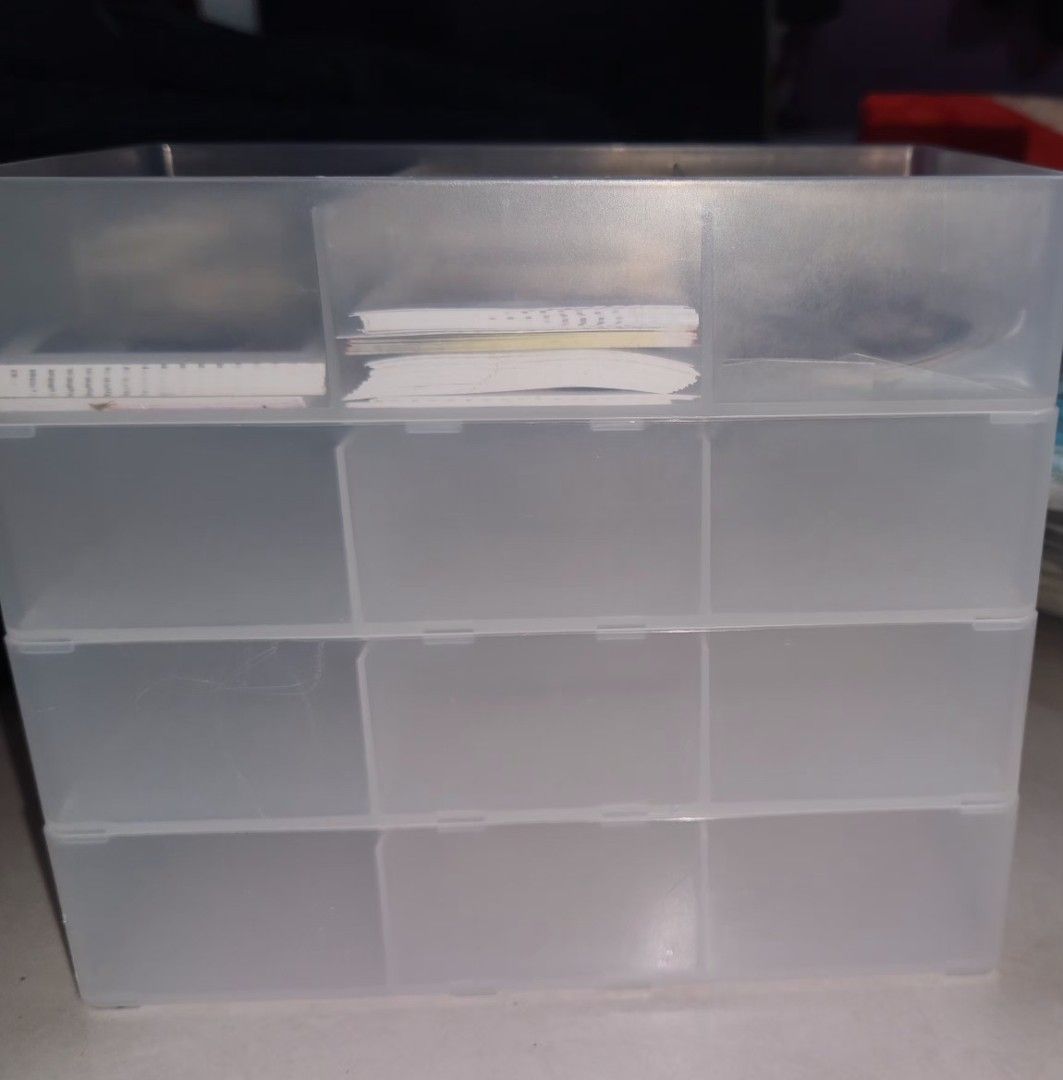 Storage boxes (Category: Stationery & School Supplies) located in Singapore. Submitted by binnieminbin (Listing ID 1403669665, Image 1). Description: $1 each. have 4 pieces available.