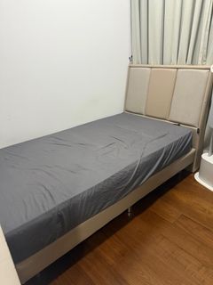 (Category: ) located in . Submitted by shannlee (Listing ID 1403776855, Image 1). Description: .