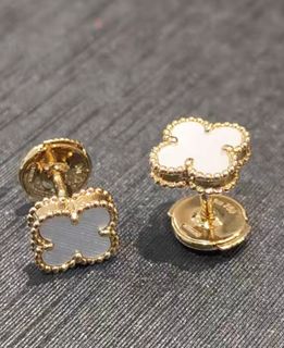 （分類：）位於 。 由 mia.cartier99 提交（商品編號 1403629332，圖片 1）。簡介： 。
