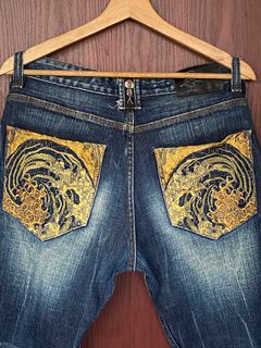 (Category: ) located in . Submitted by PSGTHRIFTIES (Listing ID 1403699950, Image 1). Description: .